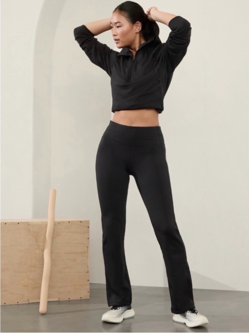 Athleta Altitude Edge Fleece Lined Workout Pant in Black Size Small Petite 29”